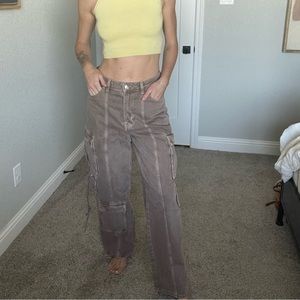 Womens H&M brown cargo pant new with tags size 6